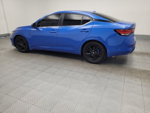 Used 2022 Nissan Sentra SV w/ All-Weather Package FWD image 3