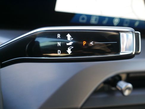 New 2026 Cadillac Vistiq Sport image 27