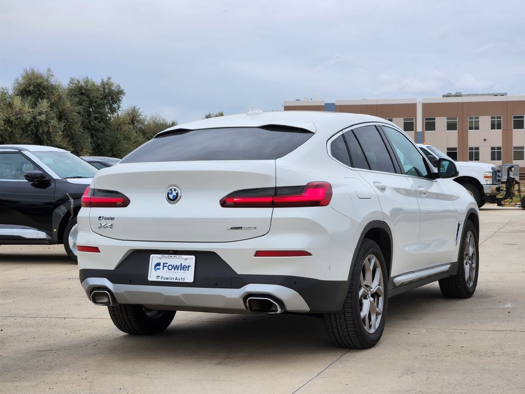Used 2024 BMW X4 xDrive30i w/ Parking Assistance Package AWD/4WD image 5