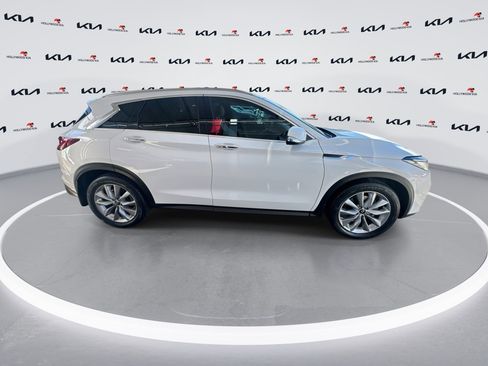 Used 2022 INFINITI QX50 Luxe image 9