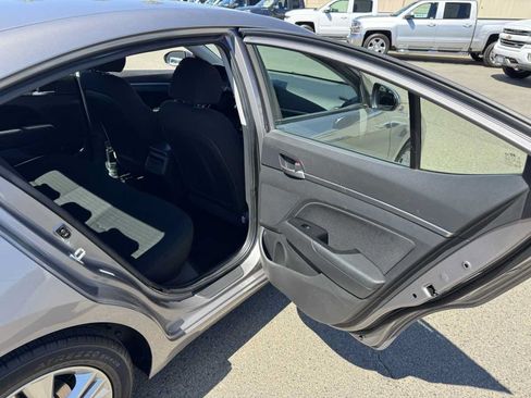 Used 2020 Hyundai Elantra Value Edition w/ Cargo Package (C1) FWD image 17