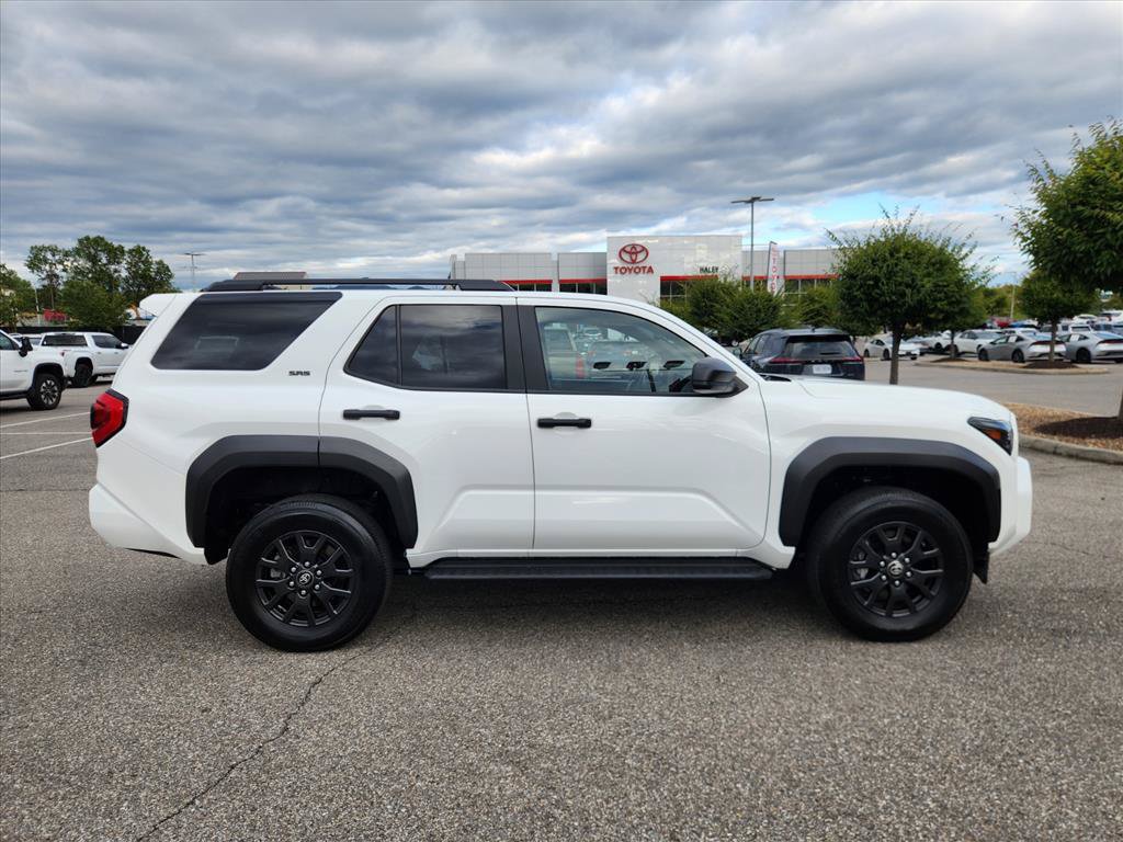 Certified 2025 Toyota 4Runner SR5 AWD/4WD image 3