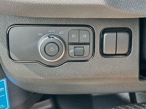 Used 2024 Mercedes-Benz Sprinter 3500 image 11