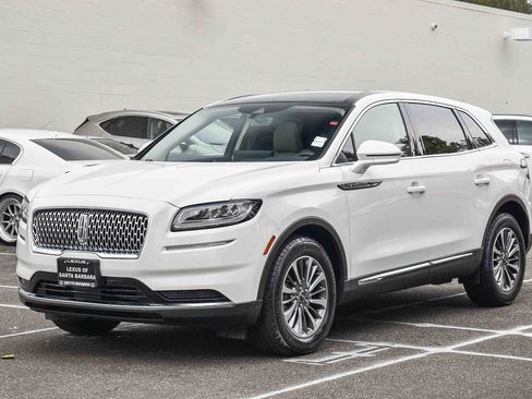 Used 2022 Lincoln Nautilus Reserve w/ Luxury Package image 3