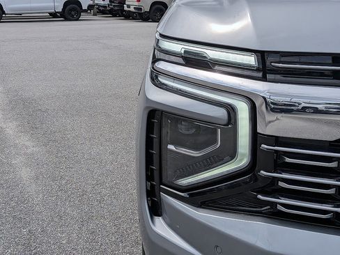 Certified 2025 Chevrolet Tahoe Premier RWD image 8