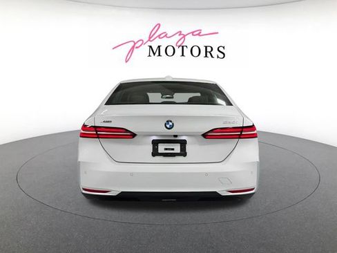 New 2026 BMW 530i xDrive w/ Premium Package AWD/4WD image 5
