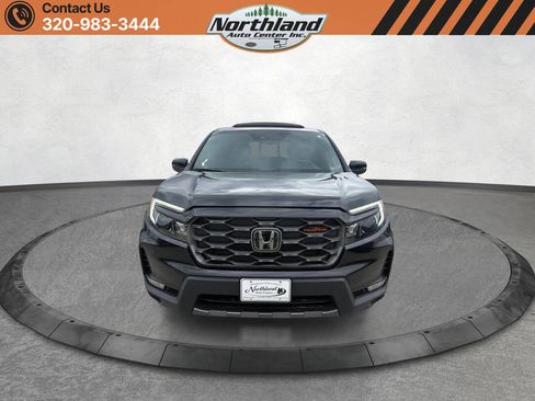Used 2025 Honda Ridgeline TrailSport image 2
