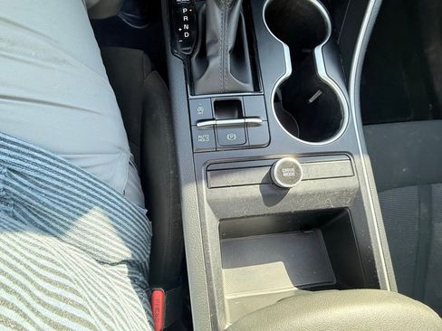 Used 2022 Kia K5 LX image 27