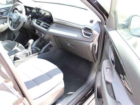 New 2026 Chevrolet TrailBlazer LS w/ LS Convenience Package FWD image 40