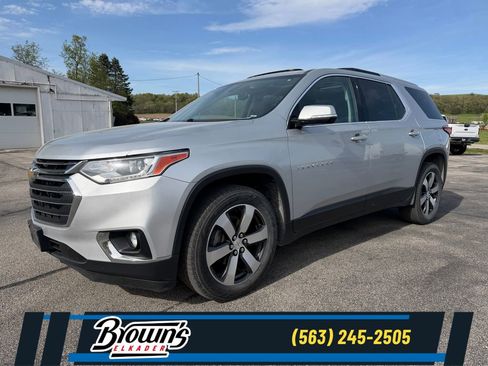 Used 2018 Chevrolet Traverse LT AWD/4WD image 1