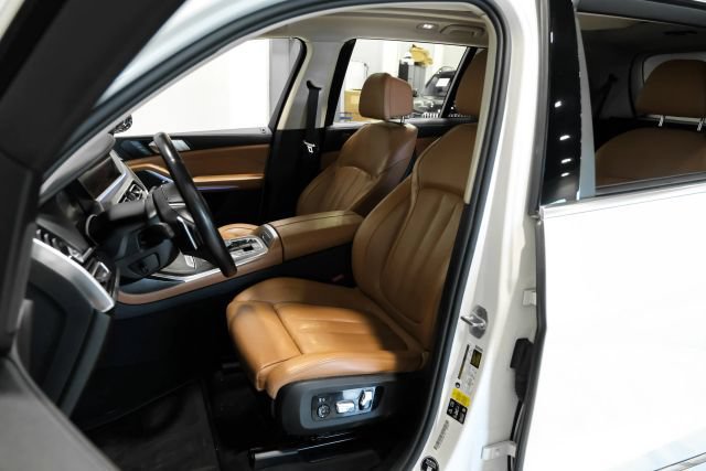 Used 2020 BMW X7 xDrive40i w/ Premium Package AWD/4WD image 29