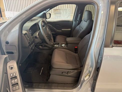 New 2026 Nissan Frontier SV AWD/4WD image 9