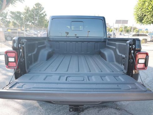 New 2026 Jeep Gladiator Rubicon AWD/4WD image 34
