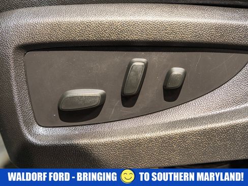 Used 2017 Chevrolet Silverado 1500 High Country image 34