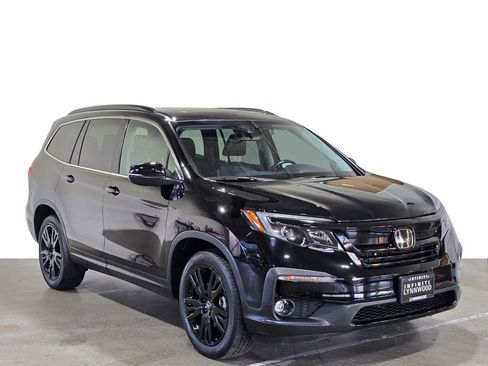 Used 2021 Honda Pilot Special Edition image 3
