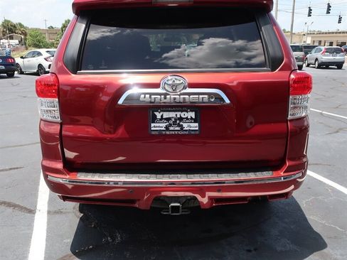 Used 2012 Toyota 4Runner SR5 image 10