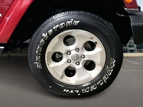 Used 2013 Jeep Wrangler Sahara w/ Dual Top Group image 33