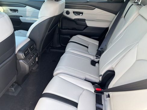New 2026 Honda Pilot Touring image 11