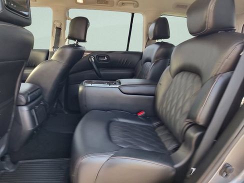 Used 2022 Nissan Armada Platinum w/ Captain's Chairs Package RWD image 29