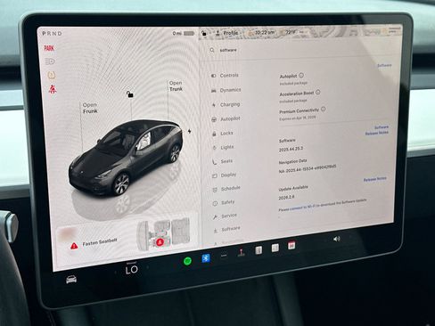 Used 2023 Tesla Model Y Long Range AWD/4WD image 27