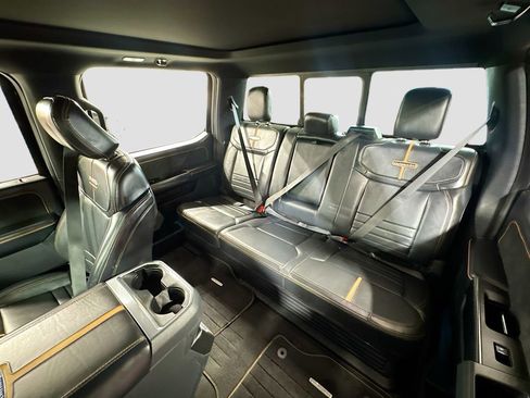 Used 2024 Ford F450 Platinum w/ FX4 Off-Road Package image 14