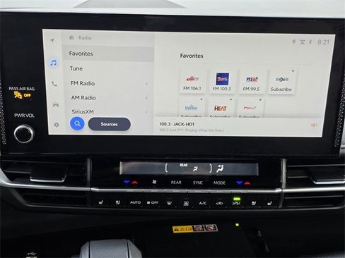 Certified 2025 Toyota Sienna Platinum image 14