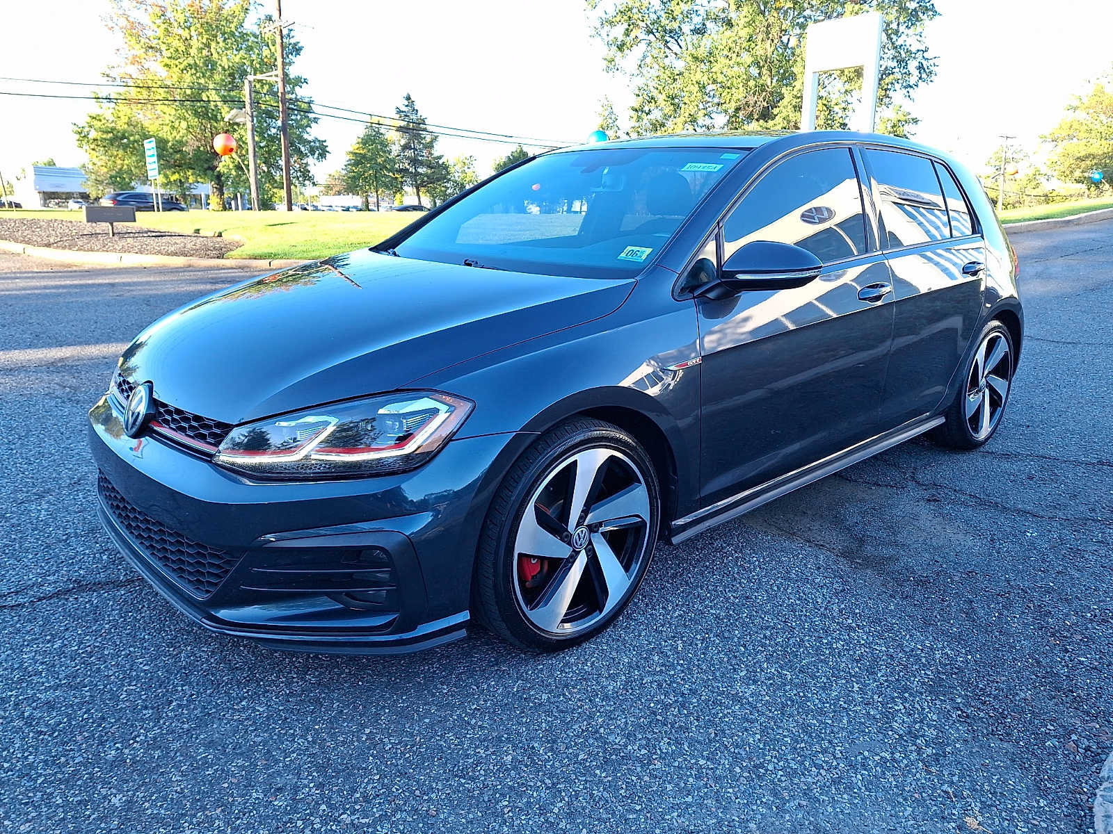 Used 2019 Volkswagen GTI SE w/ SE Experience Package FWD image 3