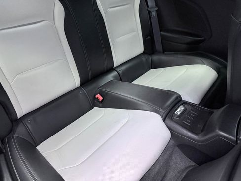 Used 2017 Chevrolet Camaro SS image 18
