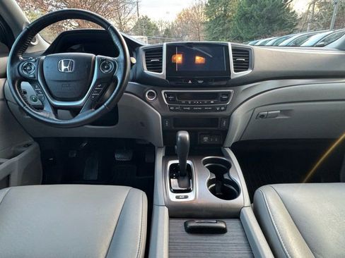 Used 2017 Honda Pilot EX-L image 11
