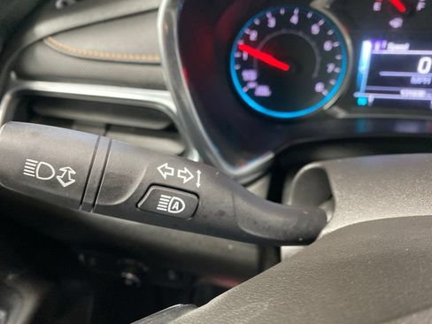 Used 2018 Chevrolet Equinox Premier FWD image 34
