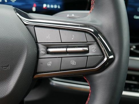 Used 2025 Chevrolet Equinox RS w/ Safety and Technology Package image 19