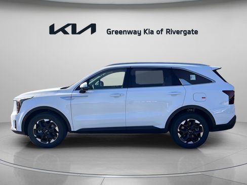 New 2026 Kia Sorento S FWD image 4