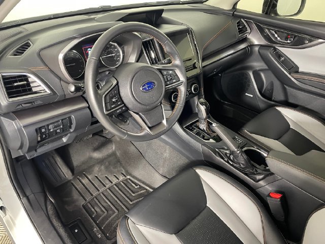 Used 2019 Subaru Crosstrek 2.0i Limited w/ Moonroof Package w/Navigation AWD/4WD image 3