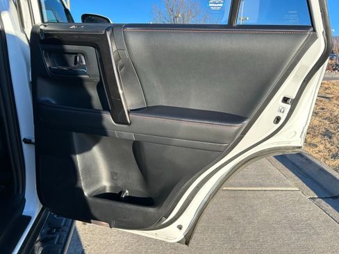 Used 2024 Toyota 4Runner TRD Off-Road Premium image 18