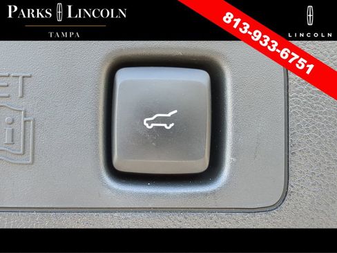 Certified 2023 Lincoln Corsair FWD image 9