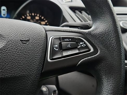 Used 2018 Ford Escape SE image 23