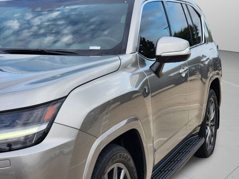 Used 2024 Lexus LX 600 F Sport AWD/4WD image 34