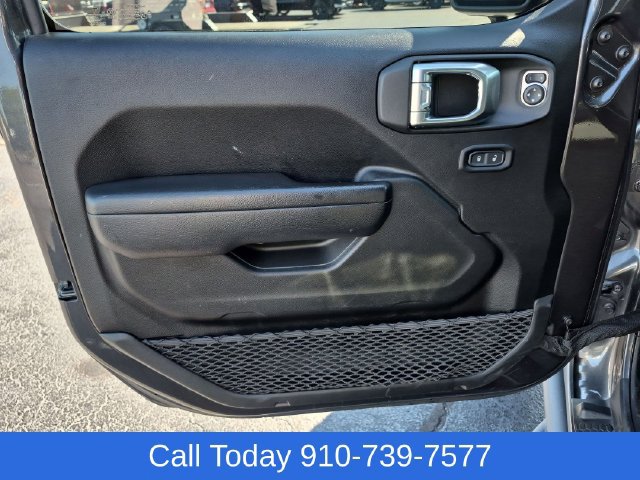 Used 2022 Jeep Gladiator Sport AWD/4WD image 11