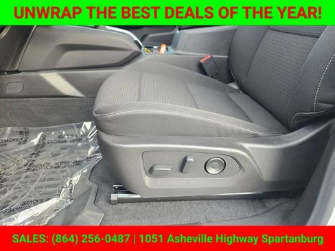 New 2024 Chevrolet Colorado LT w/ LT Convenience Package II image 17