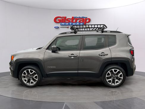 Used 2017 Jeep Renegade Latitude w/ Cold Weather Group AWD/4WD image 3
