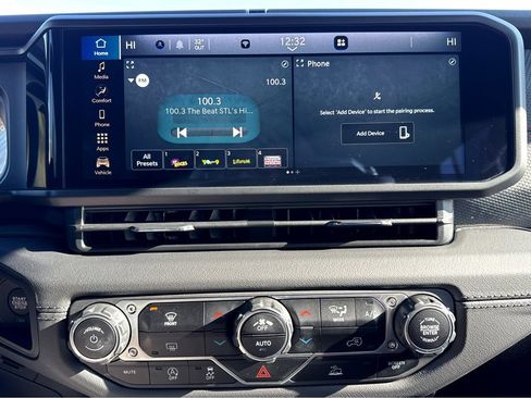 Used 2024 Jeep Wrangler Unlimited Rubicon image 21