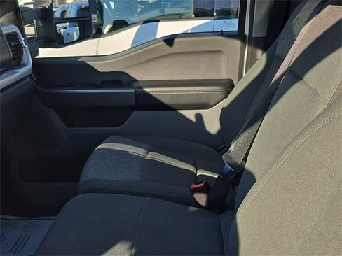 Used 2025 Ford F250 XLT image 15