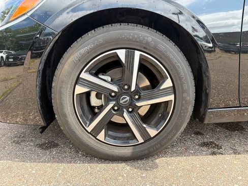 Used 2024 Nissan Sentra SV FWD image 9