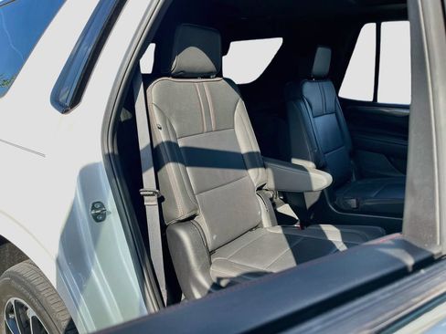 Used 2024 Chevrolet Tahoe RST w/ Luxury Package AWD/4WD image 30