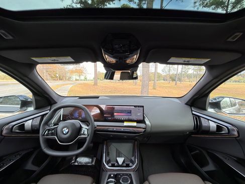 New 2026 BMW X3 xDrive30 w/ Premium Package image 2