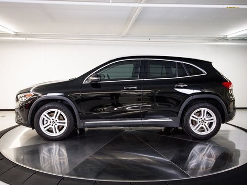 Used 2021 Mercedes-Benz GLA 250 image 2
