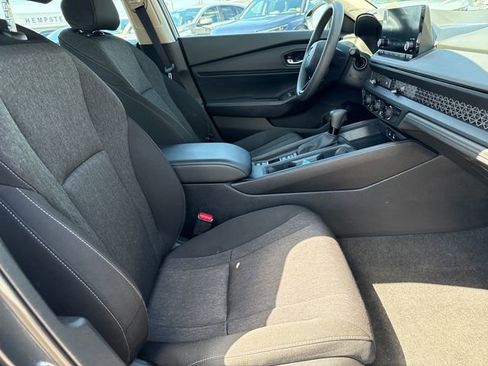 Used 2023 Honda Accord EX image 19