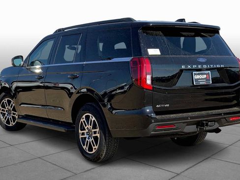 New 2025 Ford Expedition Active image 12