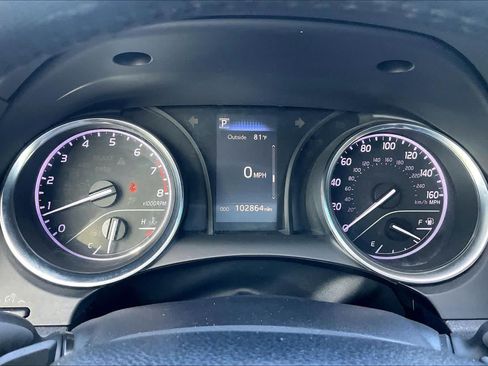 Used 2018 Toyota Camry SE FWD image 25
