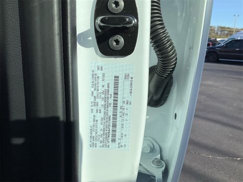 New 2026 Ford F250 XL w/ FX4 Off-Road Package image 18